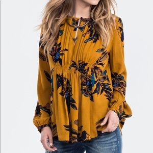 Miss Me floral soirée peasant top
